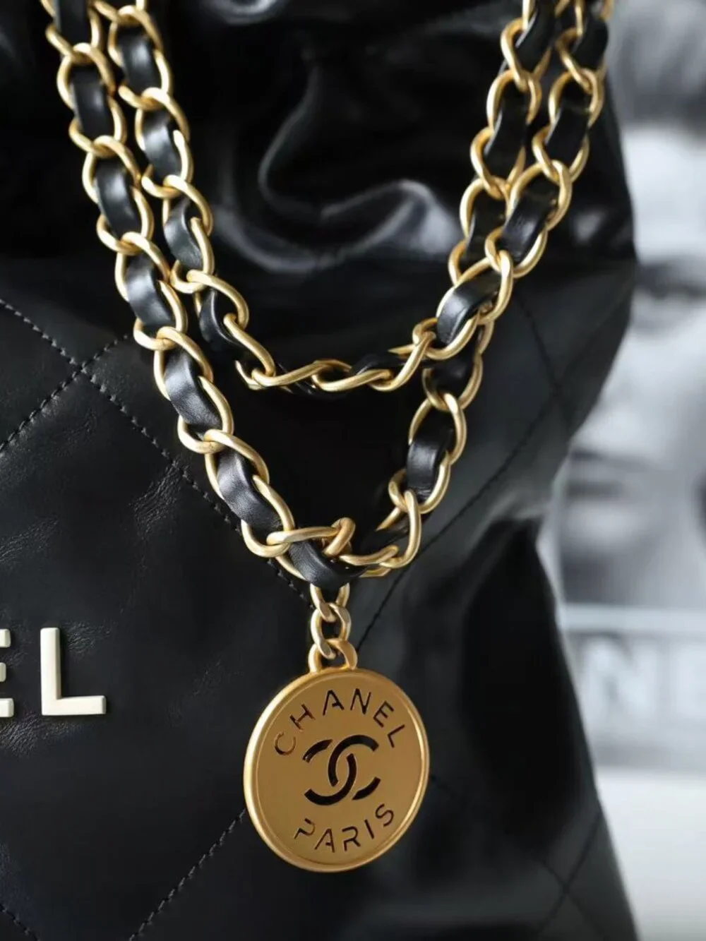 Classic CHANEL Bag: A Stylish and Versatile Choice for Elegance